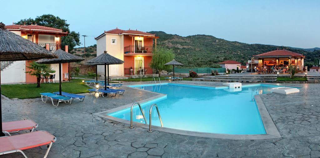 Yakinthos Garden Appartement Anaxos Buitenkant foto